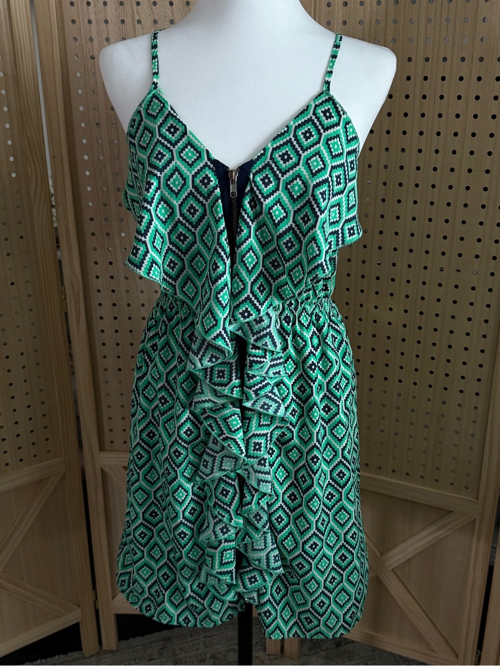 Green Geometric Ruffle Mini Dress with V-Neck